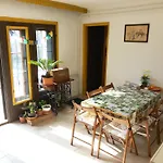 Kisfaludy House
