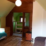 Kisfaludy House *